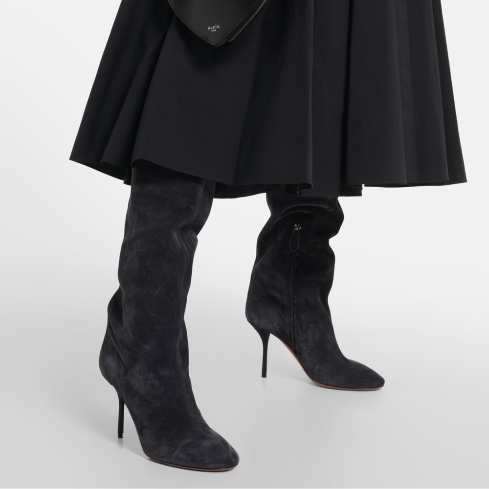 Alaia Fluide 90 Suede Boots
